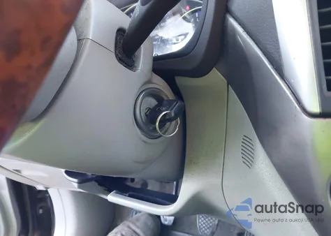 2010 Subaru Forester 2.5X z USA, uszkodzony, nr VIN JF2SH6BC8AG768637